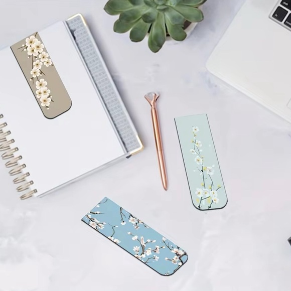 Other - Floral Magnetic Bookmarks Set
